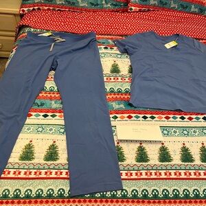NWT Figs ciel blue set xxl/ xlt